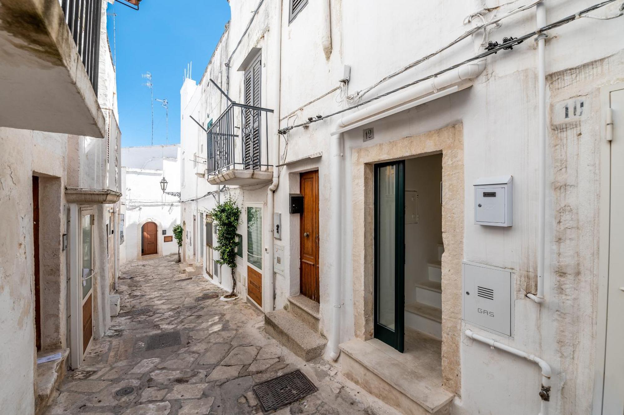 شقة Ostuni Style - 2 Terraces With Sea Views المظهر الخارجي الصورة