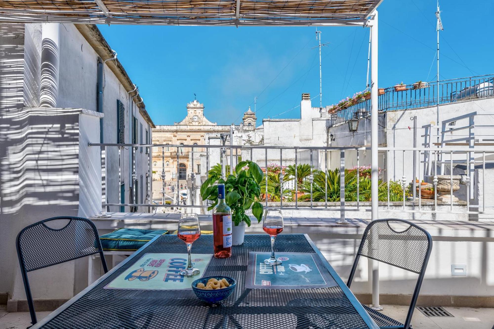 شقة Ostuni Style - 2 Terraces With Sea Views المظهر الخارجي الصورة