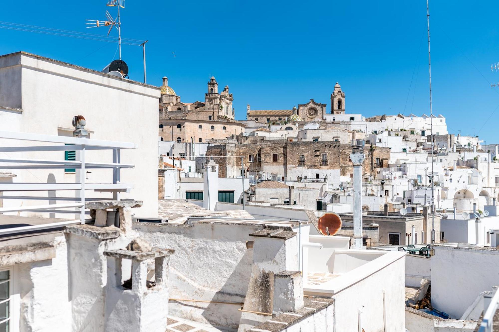 شقة Ostuni Style - 2 Terraces With Sea Views المظهر الخارجي الصورة